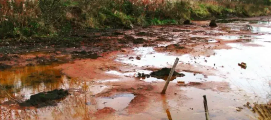 Mine spoil heap pollution
